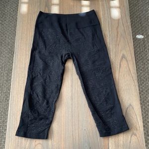 Lululemon crop leggings size 8
